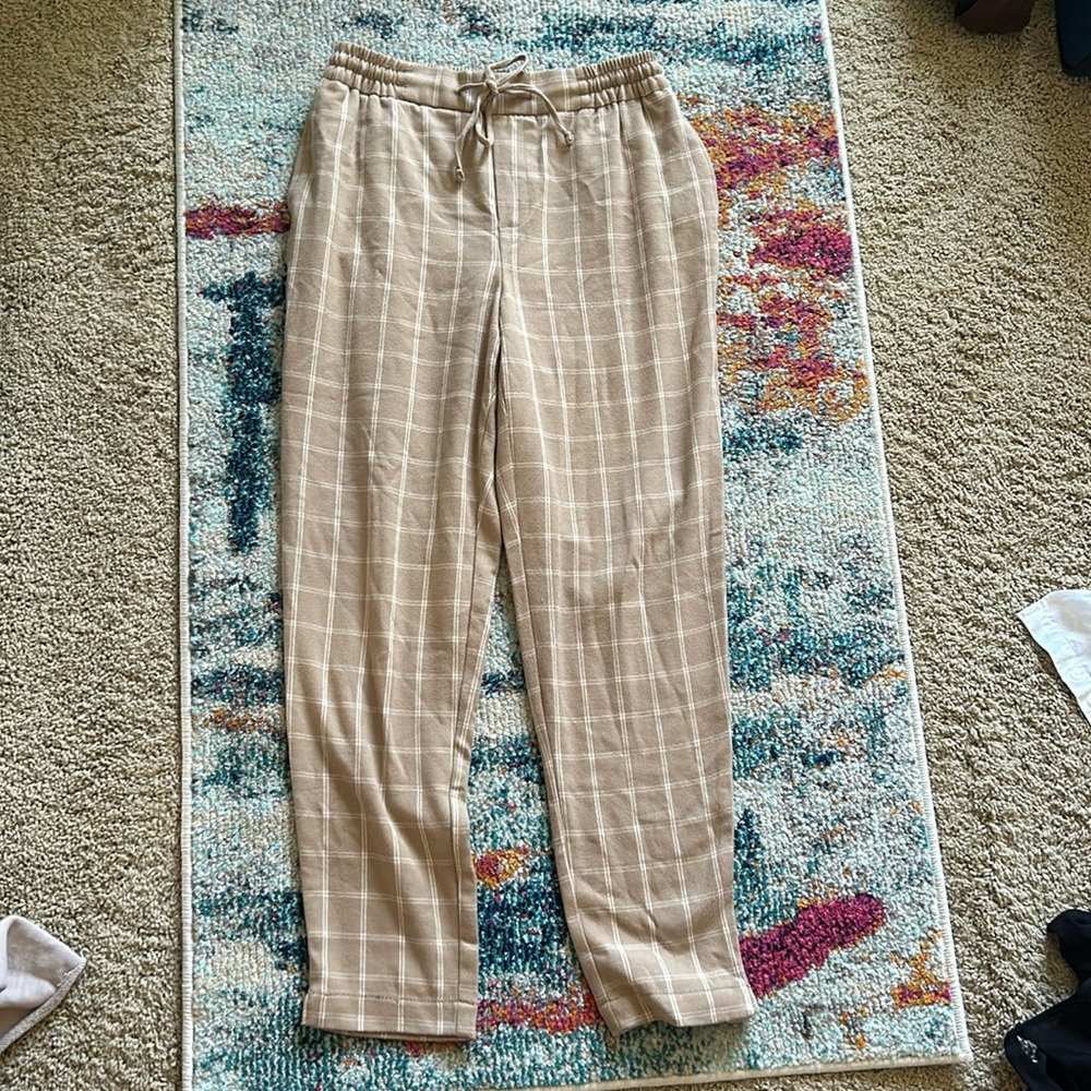Old Navy XS High rise tan and white checkered pants